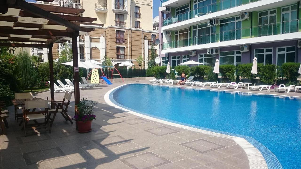 Family Apartments In Solmarin Slantschew brjag Exterior foto